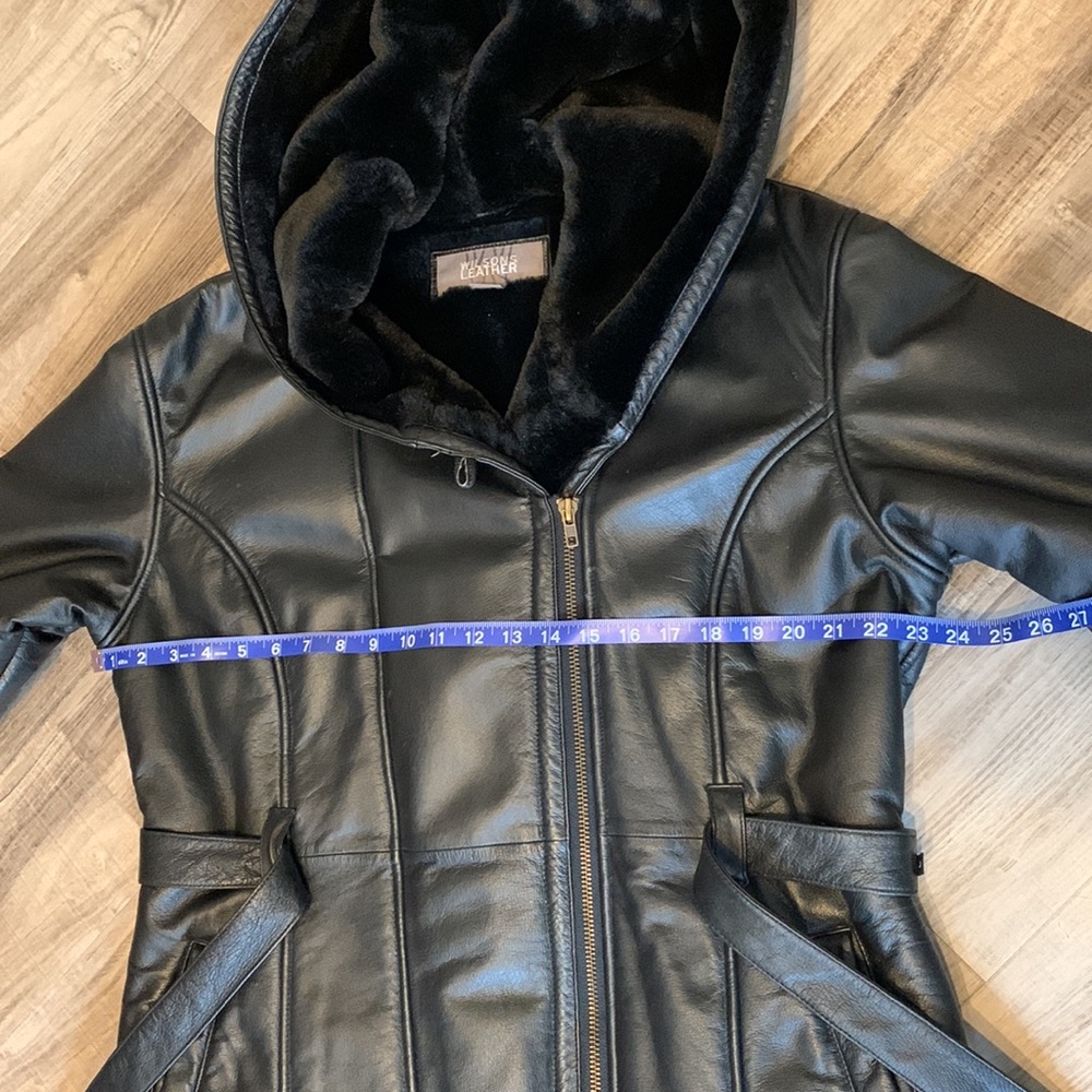 Like new Wilson’s leather coat - Picture 13 of 14